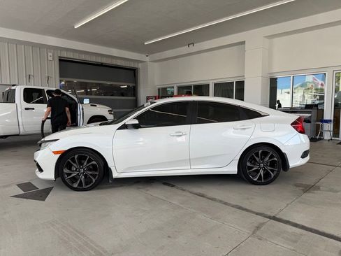 Used 2019 Honda Civic Sport image 3