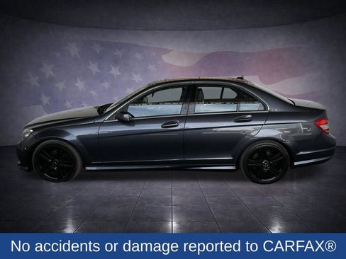Used 2011 Mercedes-Benz C 300 4MATIC Sedan image 2