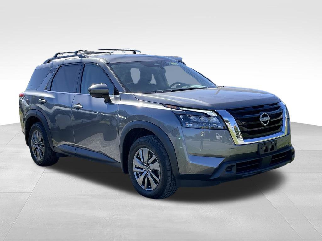 Certified 2024 Nissan Pathfinder SV AWD/4WD image 3