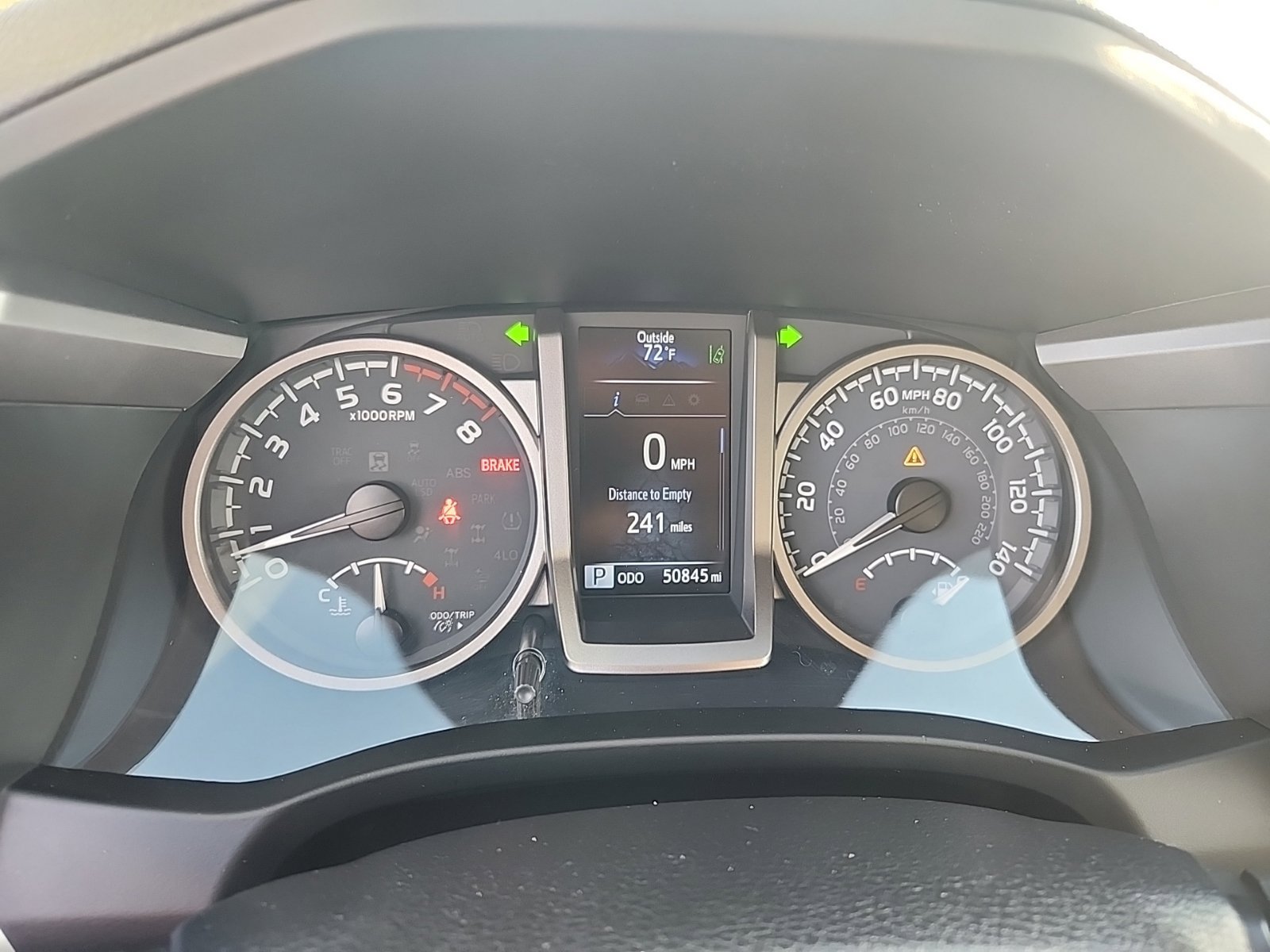 Used 2021 Toyota Tacoma SR5 w/ Technology Package AWD/4WD image 11