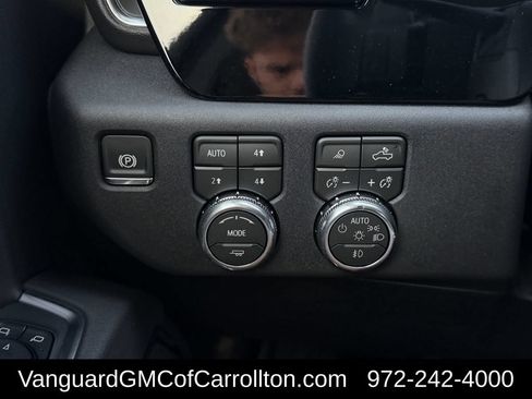 New 2026 GMC Sierra 1500 SLT AWD/4WD image 19