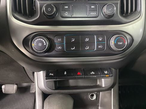 Used 2022 Chevrolet Colorado LT w/ Fleet Safety Package image 15