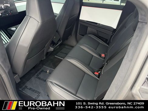 Used 2024 Tesla Cybertruck AWD Crew Cab image 17