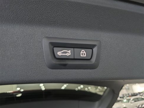 Certified 2023 BMW X3 xDrive30i w/ Premium Package image 27