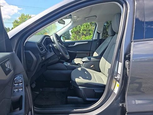 Used 2022 Ford Escape SE image 10