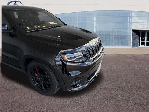 Used 2019 Jeep Grand Cherokee SRT w/ Trailer Tow Group IV AWD/4WD image 15