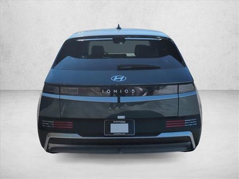 New 2026 Hyundai Ioniq 5 SEL image 8
