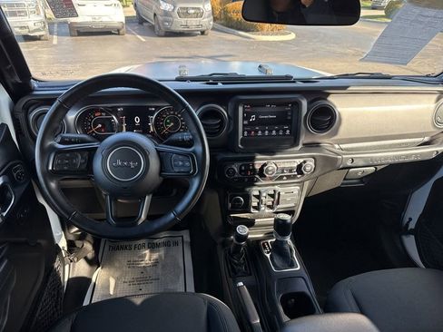 Used 2021 Jeep Wrangler Unlimited Sport image 25