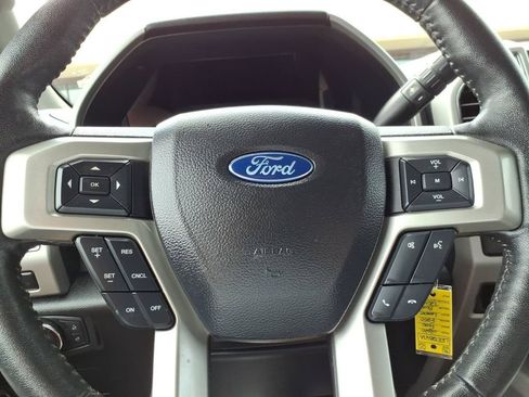 Used 2020 Ford F250 Lariat w/ Chrome Package AWD/4WD image 25