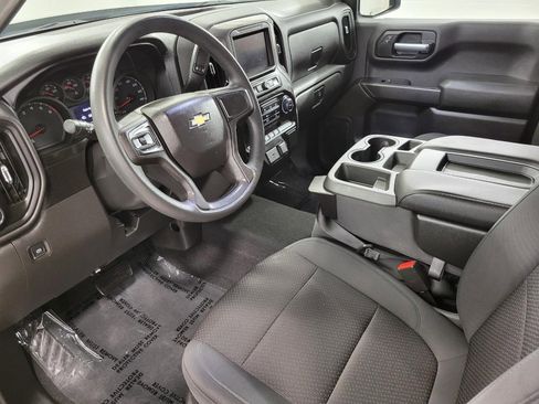Certified 2020 Chevrolet Silverado 1500 Custom w/ Custom Convenience Package AWD/4WD image 9
