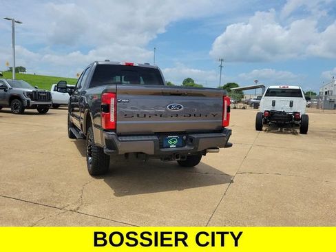 Used 2023 Ford F250 Lariat w/ Sport Appearance Package AWD/4WD image 32