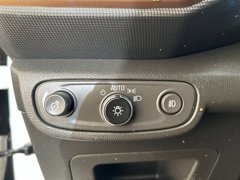 Used 2023 Chevrolet TrailBlazer ACTIV image 38