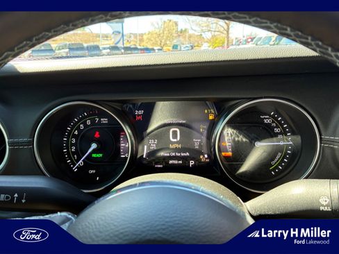 Used 2021 Jeep Wrangler Unlimited Sahara image 10