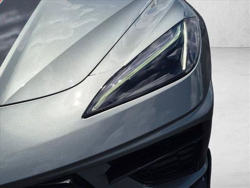 Used 2023 Chevrolet Corvette Stingray Premium Cpe w/ Body-Color Dual Roof Package RWD image 9