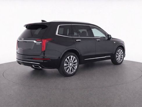 Used 2020 Cadillac XT6 Premium Luxury w/ Platinum Package AWD/4WD image 3