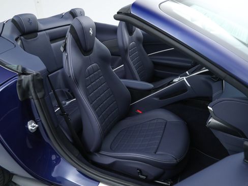 Certified 2026 Ferrari Roma Spider RWD image 22