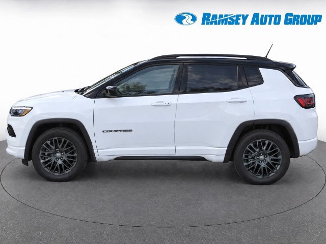 Used 2023 Jeep Compass High Altitude AWD/4WD image 6