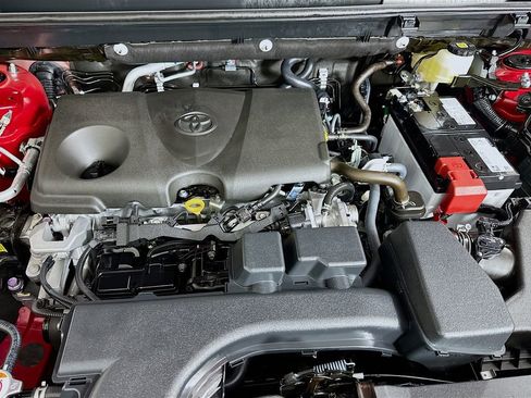 Certified 2025 Toyota RAV4 XLE w/ Convenience Package image 31