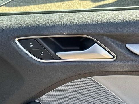 Used 2018 Audi A3 2.0T Premium image 20