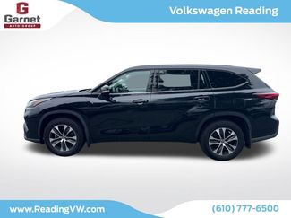 Used 2022 Toyota Highlander XLE AWD/4WD video 2