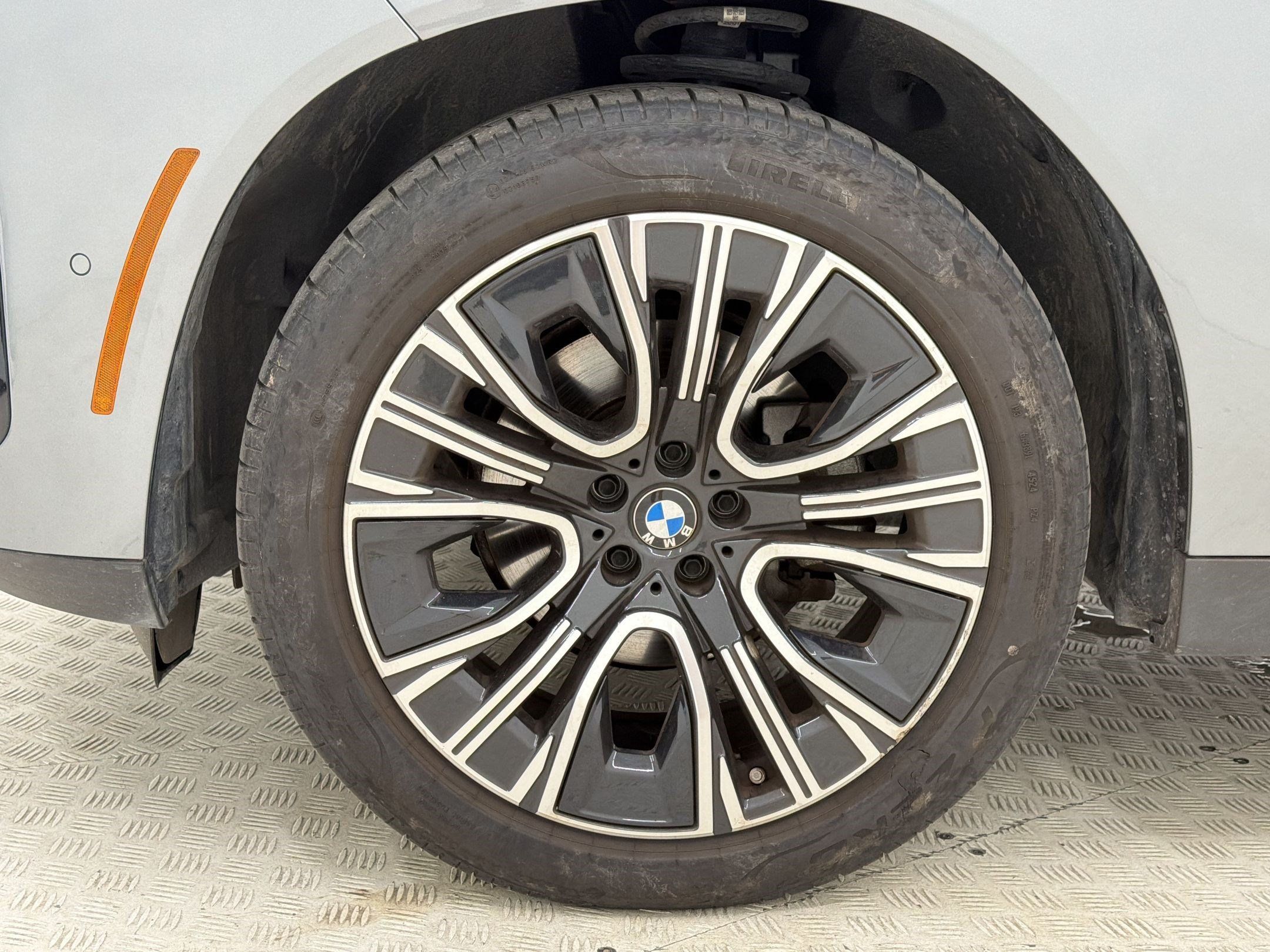 Used 2025 BMW X3 xDrive30i w/ Premium Package AWD/4WD image 12
