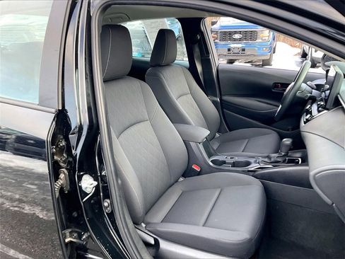 Used 2023 Toyota Corolla LE image 10