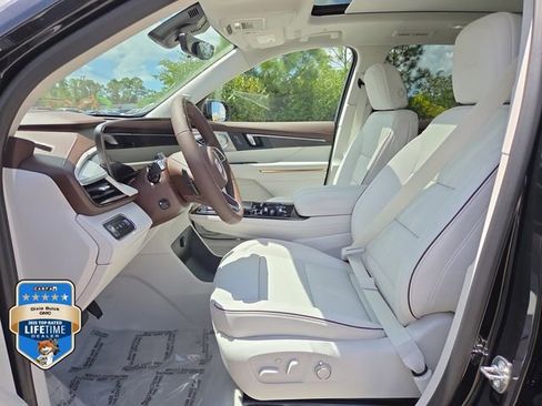 New 2026 Buick Enclave Avenir w/ Super Cruise Package FWD image 18