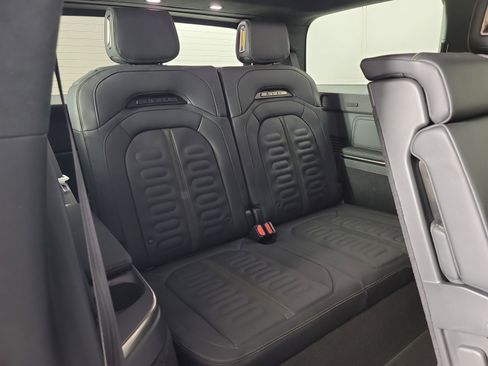 Used 2023 Rivian R1S Adventure image 26