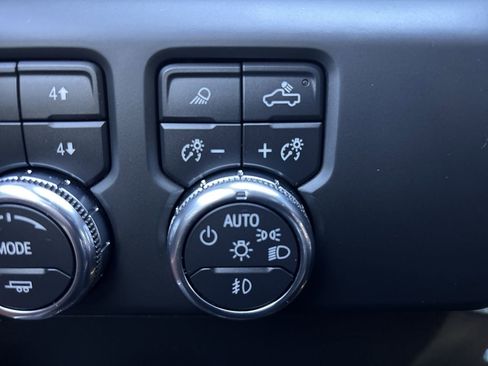 Used 2024 GMC Sierra 2500 Denali Ultimate w/ Max Trailering Package image 28