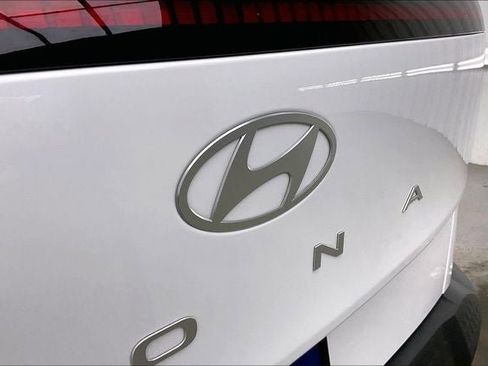 Certified 2024 Hyundai Kona SE image 31