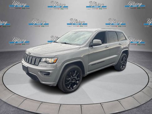 Used 2022 Jeep Grand Cherokee Laredo X image 7