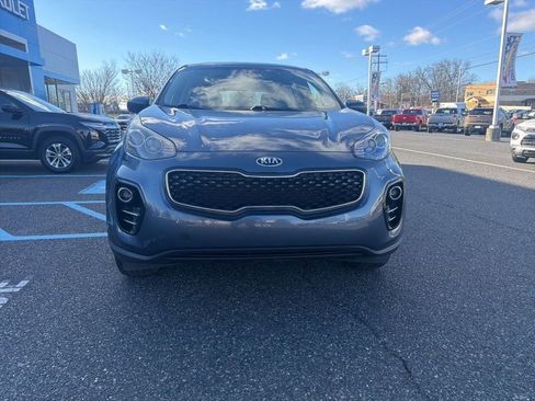 Used 2017 Kia Sportage LX image 2