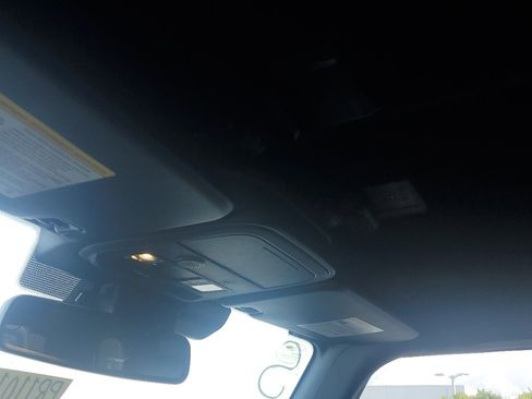 Used 2025 Ford Bronco Outer Banks image 10