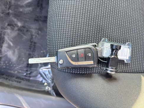 Used 2025 Toyota RAV4 LE image 22