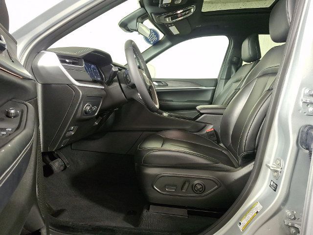 Used 2025 Jeep Grand Cherokee L Limited w/ Black Appearance Package AWD/4WD image 16