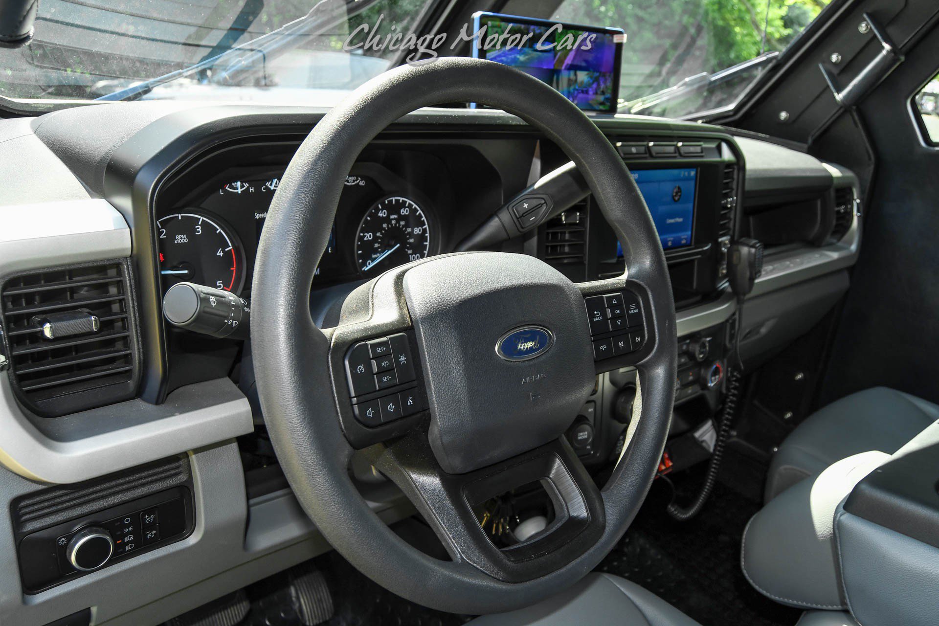 Used 2024 Ford F550 4x4 Regular Cab Super Duty image 9