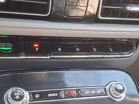 Used 2022 Lincoln Nautilus Reserve image 17