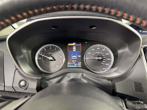 Used 2022 Subaru Crosstrek 2.5i Limited w/ Moonroof Package 2 image 3