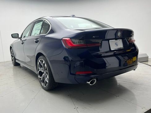 Used 2026 BMW 330i xDrive Sedan w/ Premium Package AWD/4WD image 4
