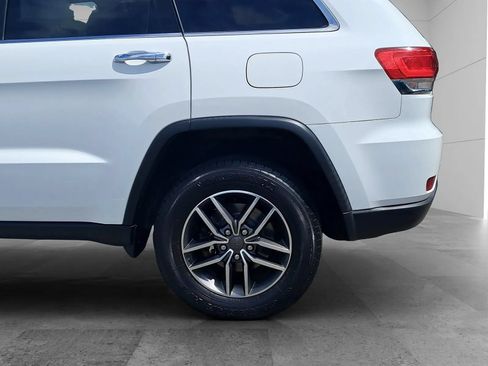Used 2019 Jeep Grand Cherokee Limited AWD/4WD image 23