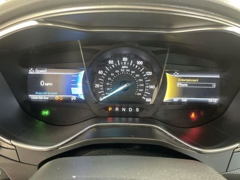 Used 2017 Ford Fusion SE w/ Fusion SE Technology Package image 15