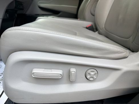 Used 2019 Honda Odyssey Elite image 14