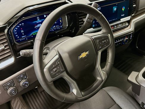 Used 2023 Chevrolet Silverado 1500 LT image 18