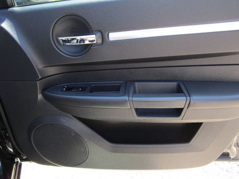 Used 2009 Dodge Charger SXT w/ Leather Interior Group RWD image 18