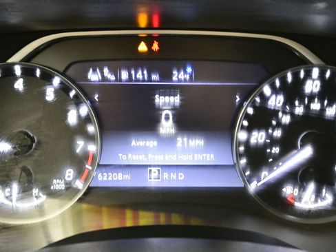 Used 2022 Nissan Frontier SV image 10