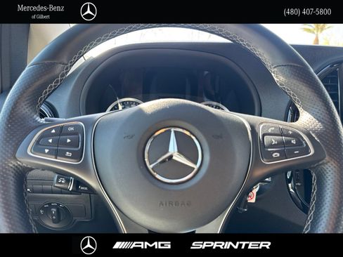 Used 2023 Mercedes-Benz Metris Passenger image 21