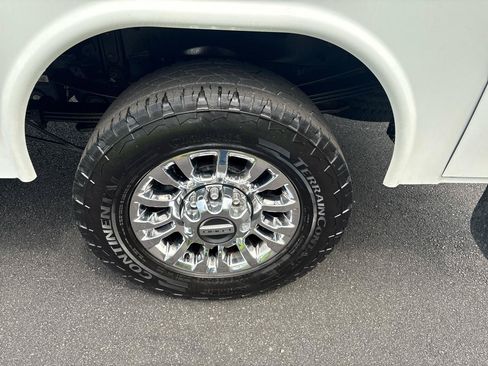 Used 2021 Ford F350 Lariat w/ Lariat Ultimate Package AWD/4WD image 17