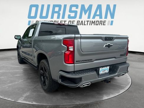 Used 2023 Chevrolet Silverado 1500 High Country w/ Technology Package AWD/4WD image 4