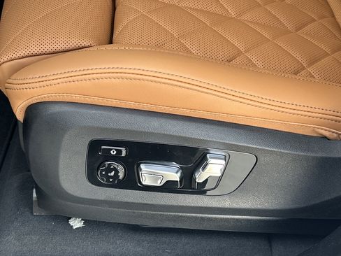 New 2026 BMW X5 xDrive40i w/ M Sport Package image 50