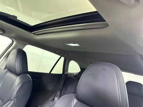 Used 2022 Subaru Outback Limited XT image 12